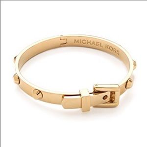 NWOT Michael Kors Gold Buckle Bracelet